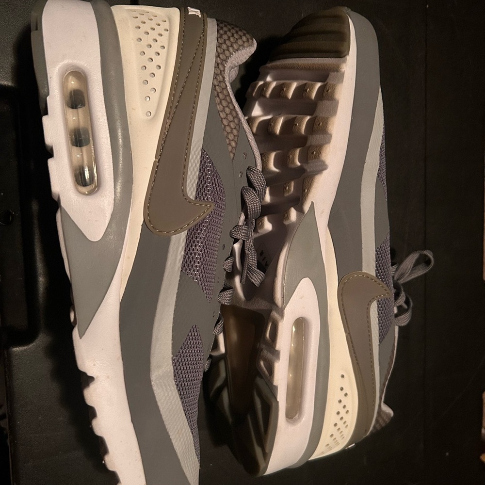 Nike Mens Air Max Sneakers - Grey